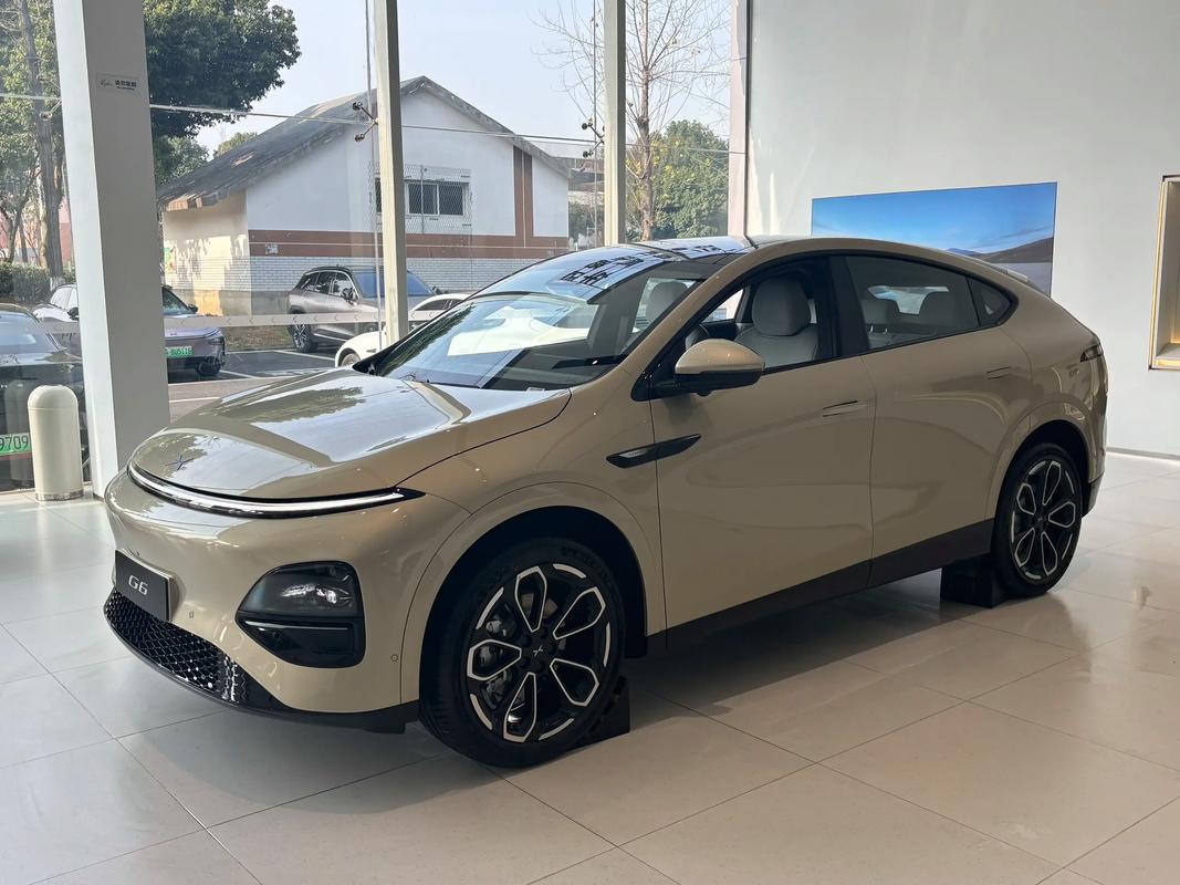 小鹏g6改款2025款／小鹏 g7