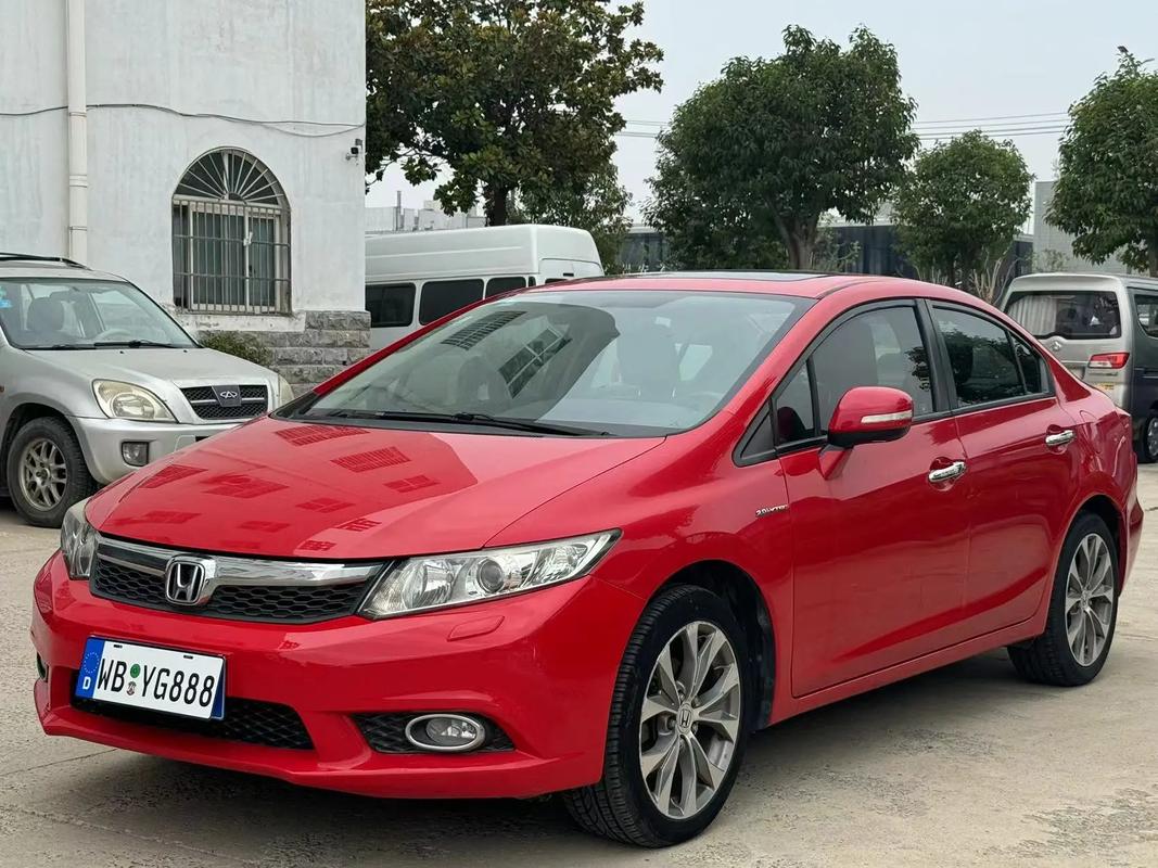 本田思域2014款报价及图片(本田思域14年图片报价)