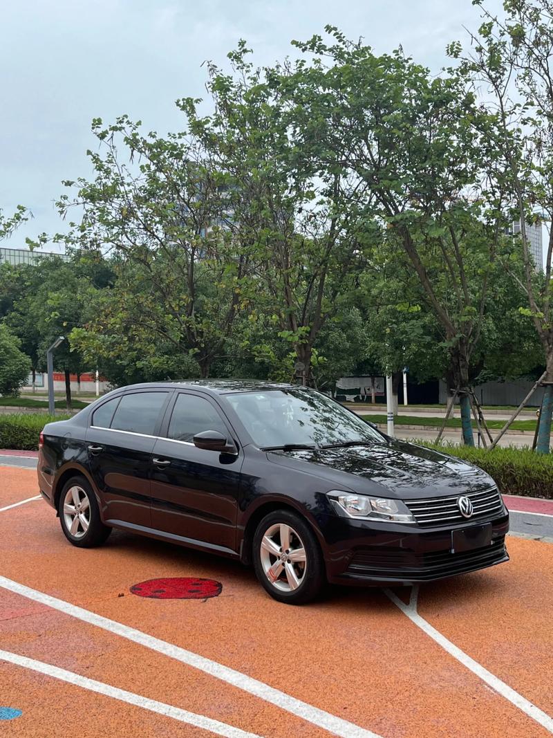 大众朗逸2018款报价自动挡 大众朗逸18款自动舒适版报价多少