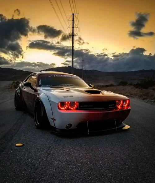 【道奇地狱猫图片,道奇地狱猫图片大全大图】