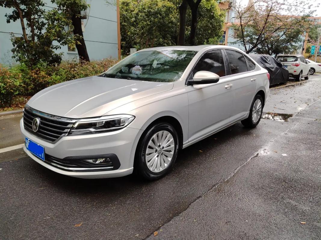 上海大众朗逸plus图片报价/上海大众朗逸车型与报价