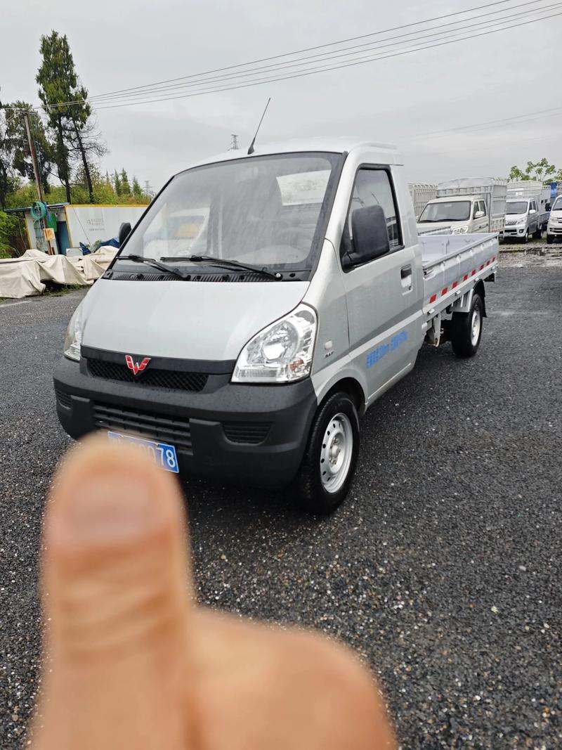 新五菱荣光多少钱 新五菱荣光多少钱一辆