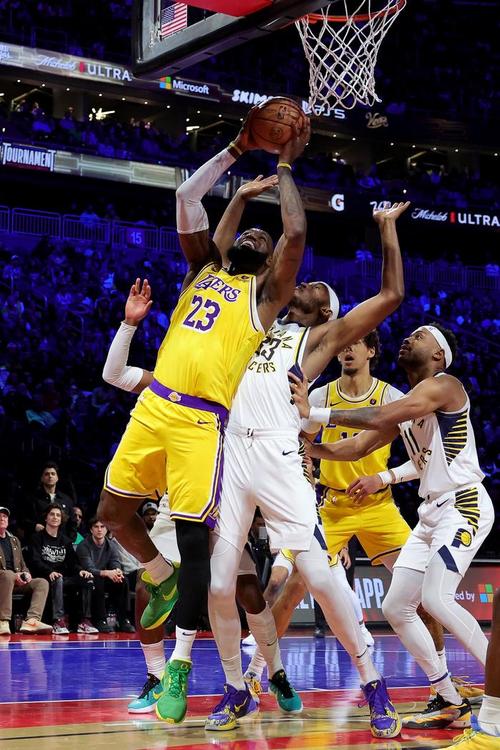 湖人对步行者比赛(湖人步行者比赛集锦)