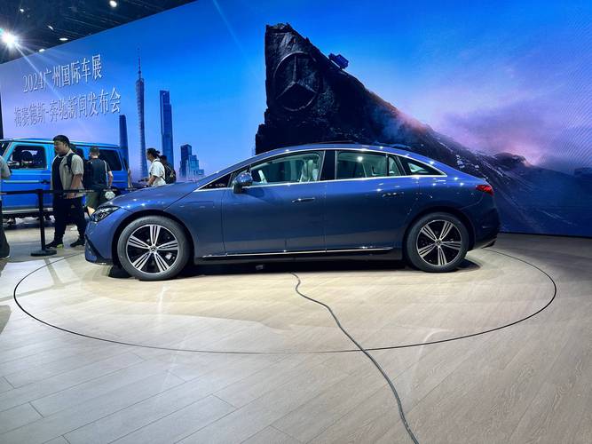 奔驰轿车2024款最新款(奔驰2021年新款轿车)