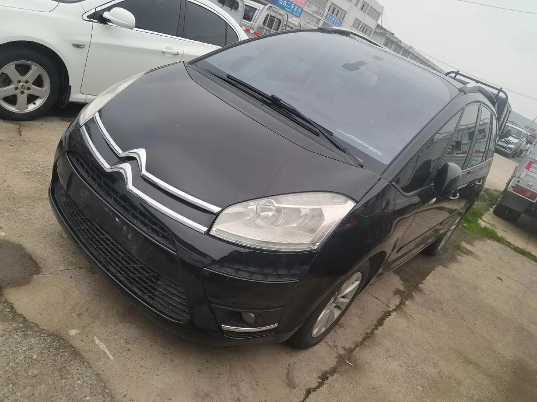 进口雪铁龙c4毕加索 进口雪铁龙c4毕加索优缺点是什么