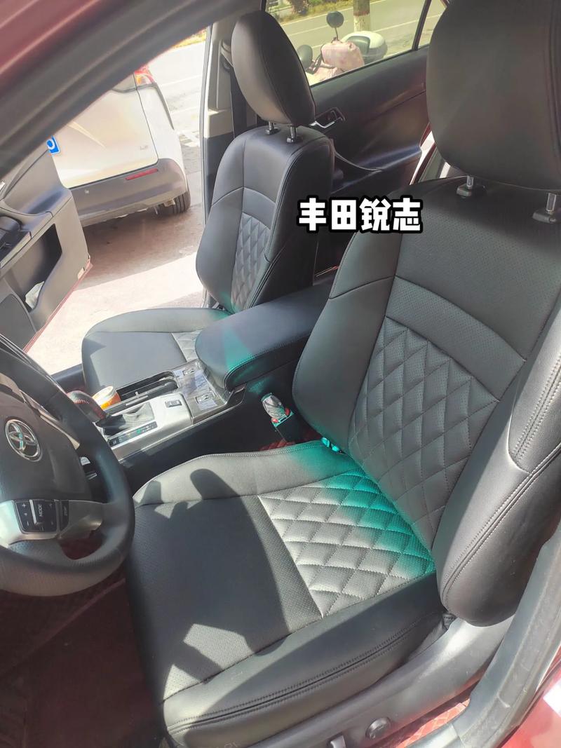 锐志内饰改装效果图(锐志室内改装)