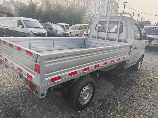 长安小型货车／长安小型货车单排3米60多少钱