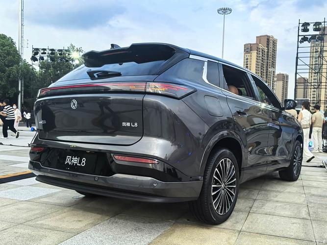 东风风神最新款,东风风神2020新款轿车