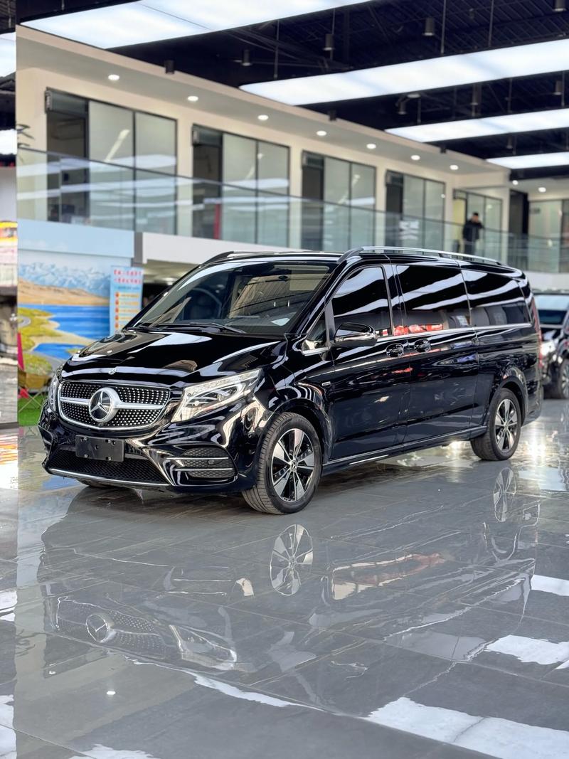 【最新奔驰suv车价格及图片,2021奔驰suv最新款图片】