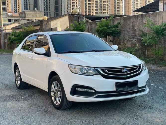 【18年吉利远景还能卖多少钱,18年的吉利远景手动幸福版现在值多少钱】