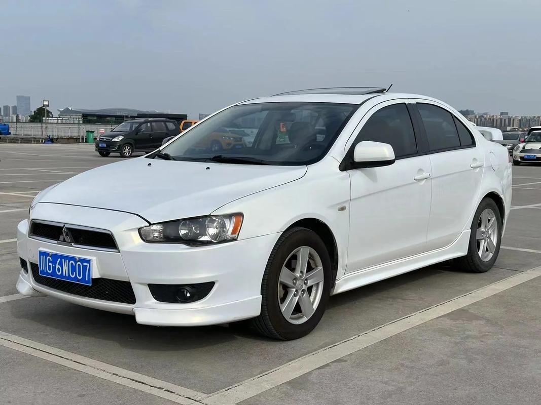 【三菱翼神2011款二手车价格,三菱翼神2010二手车现在什么价格】