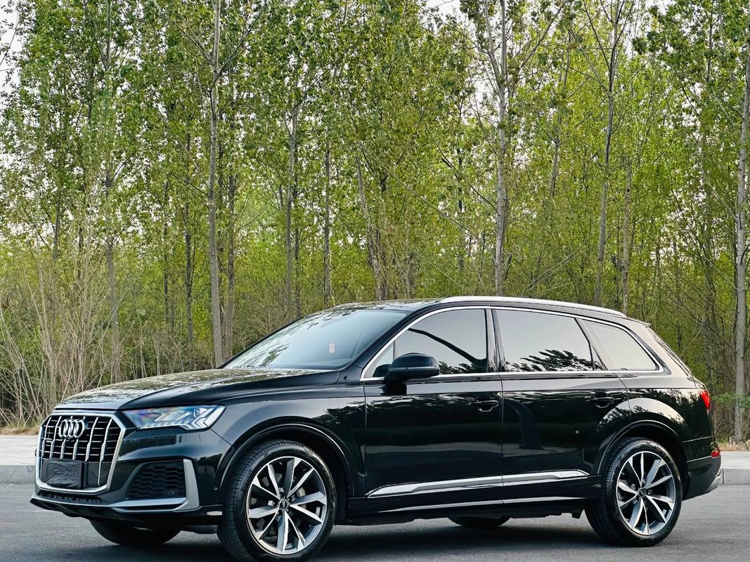 奥迪q7六座/2021款奥迪q7五座